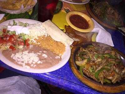 El Puente Mexican Restaurant