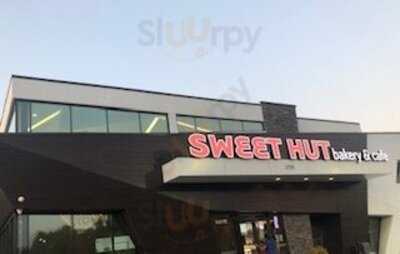 Sweet Hut Bakery & Cafe