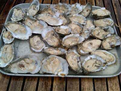Small's Smokehouse & Oyster Bar