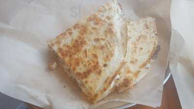 Dillas Primo Quesadillas
