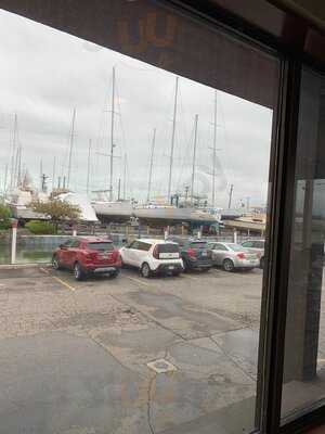 Sindbads Restaurant And Marina