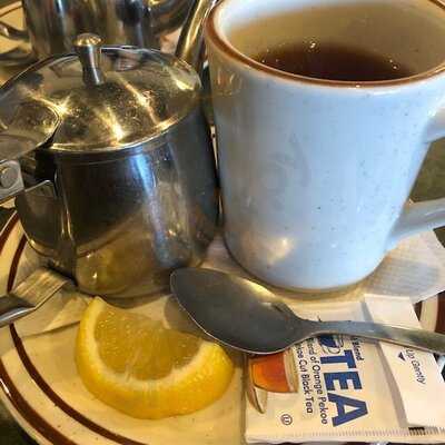 Sylvia's Honey Tree Restaurant