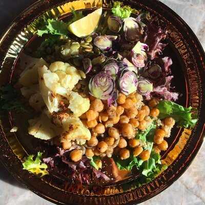 Square 1 Community Eatery