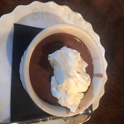 Clementine's At Riverview