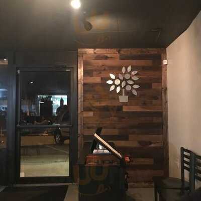 Clementine's At Riverview