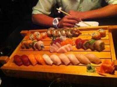 Yu-mi Sushi Japanese Restaurant