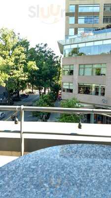 Sip Whiskey & Wine Bar