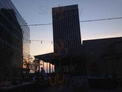 Sip Whiskey & Wine Bar