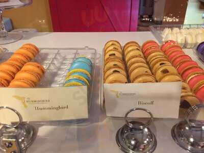 Hummingbird Macarons & Desserts