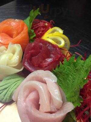 Shiki Thai And Sushi