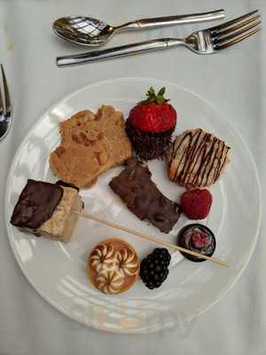 Champagne Sunday Brunch