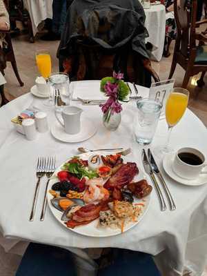 Champagne Sunday Brunch