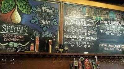 Bier Thirty Bottle & Bistro