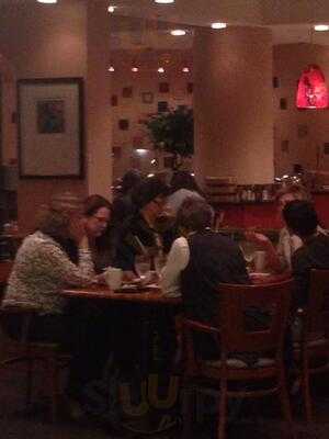 The Cafe Restaurant At Doubletree By Hilton