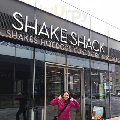 Shake Shack Staten Island Mall - New Springville