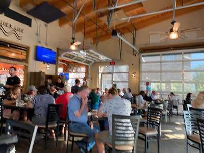 Scottie's On The River