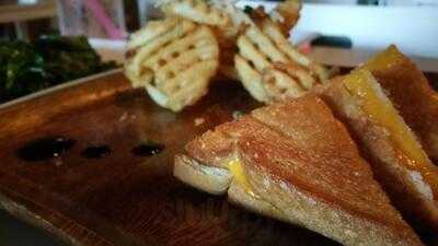 O-bo Restaurant Wine Bar Northwood Village