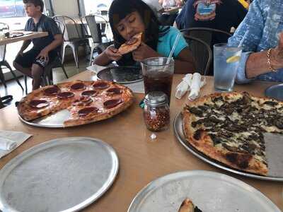 Sidewall Pizza Company