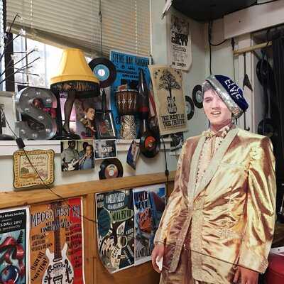 Ranelli's Deli & Cafe