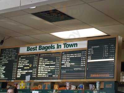 Best Bagels And Deli