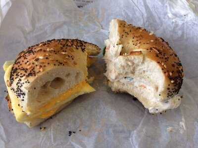 Best Bagels And Deli