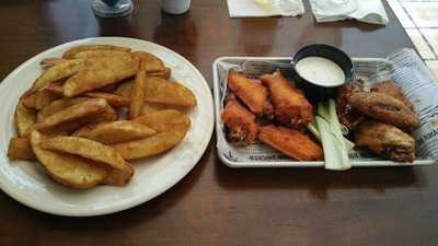 The Pub - Sports Bar