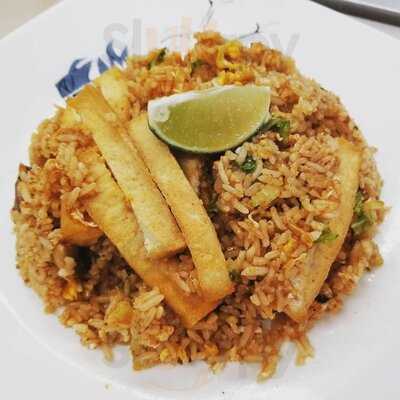 Xuan Vietnamese Thai Cuisine