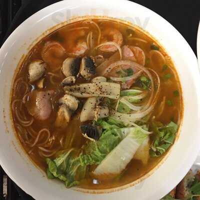 Xuan Vietnamese Thai Cuisine