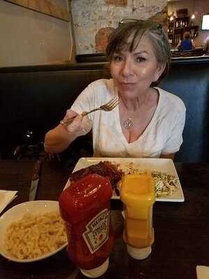 Stockyard Burgers & Bones East Cobb