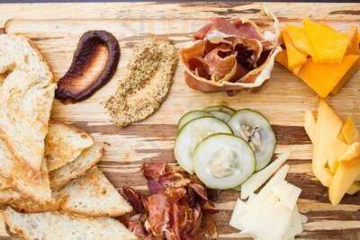 Stockyard Burgers & Bones East Cobb