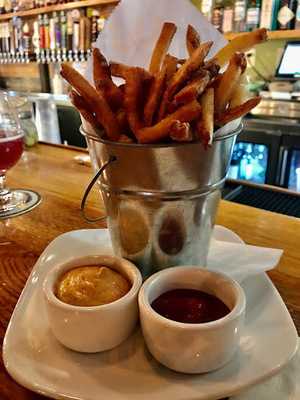 Off Broadway Drafthouse