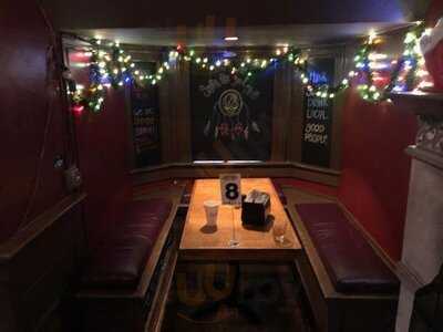 Moe's Original Bar B Que