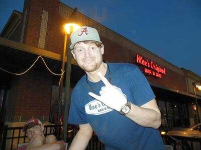 Moe's Original Bar B Que