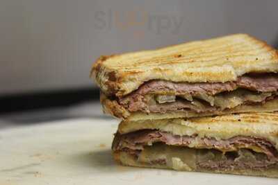 East 59 Vintage & Cafe