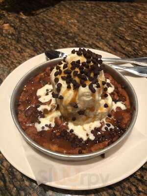 Bj's Restaurant & Brewhouse