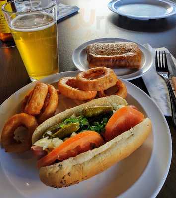 Pinocchio's Bar And Grill