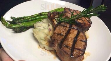 Cazzy's Corner Grill