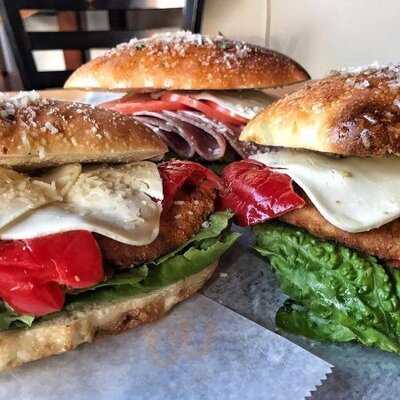 Vincents Pizzeria & Delicatessen