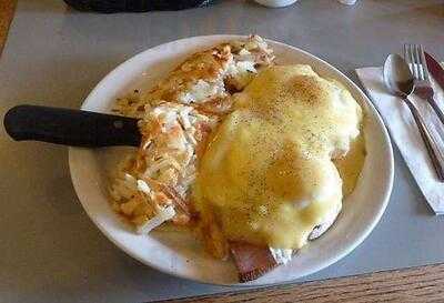 Terry's Breakfast & Lunch