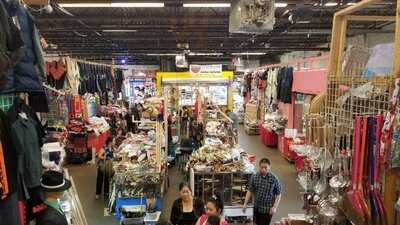 Hmongtown Marketplace