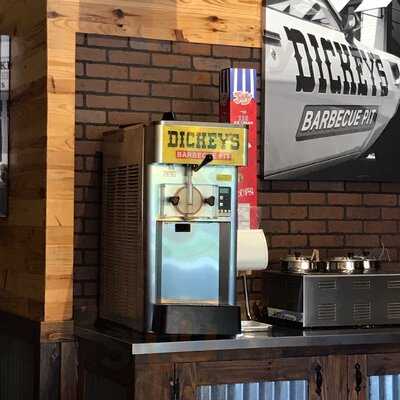 Dickey's Barbecue Pit