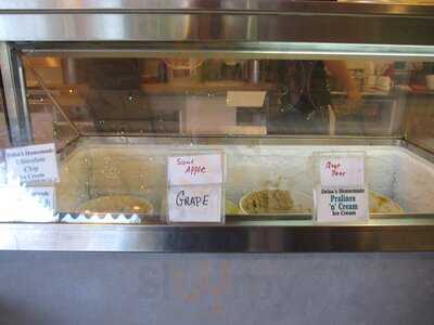 Delsa's Ice Cream Parlour