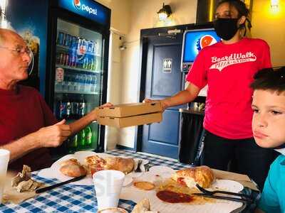 Boardwalk Pizza & Gyros
