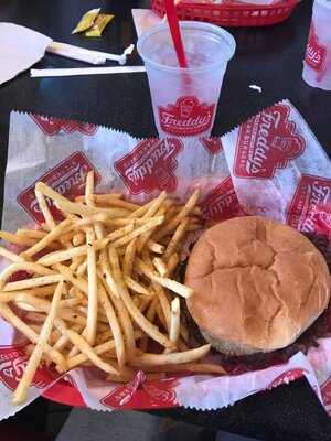 Freddy's Frozen Custard & Steakburgers