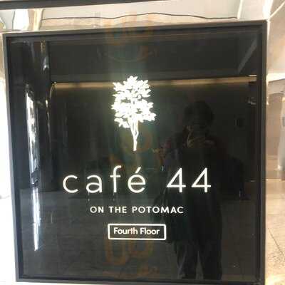 Cafe 44