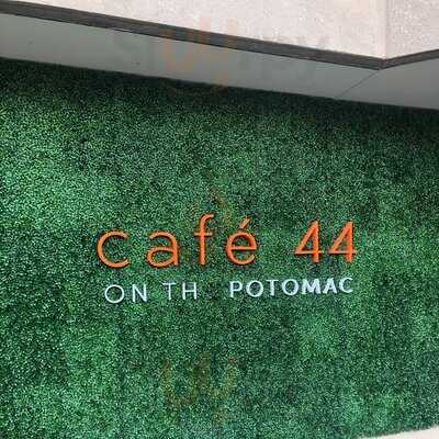 Cafe 44