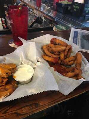 Challengers Sports Bar