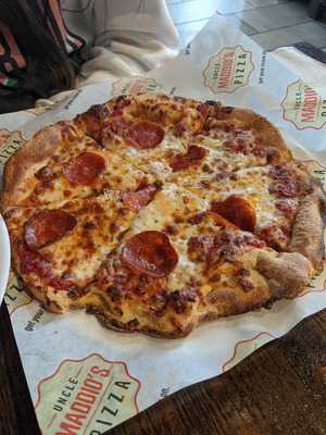 Uncle Maddio's Pizza Joint