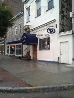 Dawn’s Victory Sports Cafe