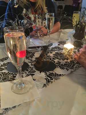 Royal Knight Restaurant And Lounge